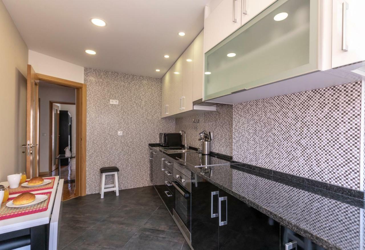 Like-Home-T3 Apt-Campolide, Near Amoreiras Mall Lissabon Buitenkant foto