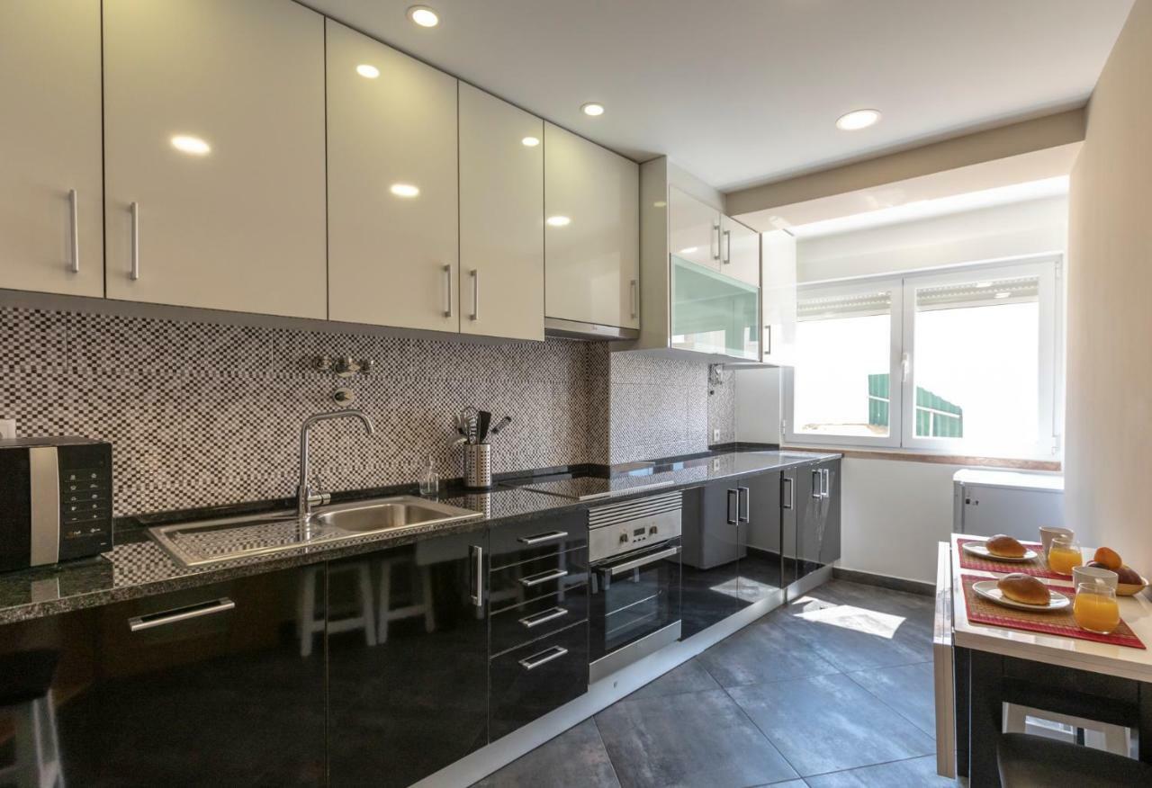 Like-Home-T3 Apt-Campolide, Near Amoreiras Mall Lissabon Buitenkant foto